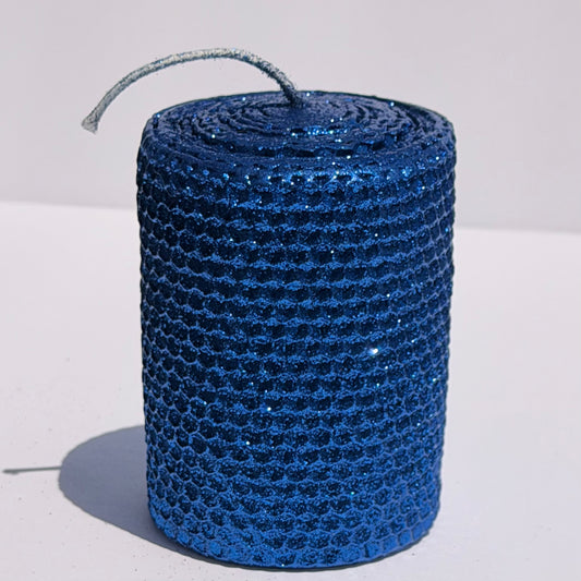 Our ultramarine metallic glitter glows with a deep, vivid blue, fully enrobed in dazzling metallic glitter-bringing a bold, oceanic energy with a brilliant, sparkling depth.