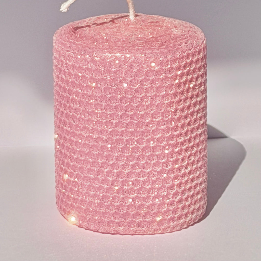 Our pink classic glitter radiates a soft, cheerful pink, wrapped in opalescent glitter and a gold undertone-infusing your space with a bright, uplifting sparkle perfect for any joyful occasion.