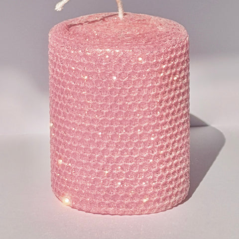 Our pink classic glitter radiates a soft, cheerful pink, wrapped in opalescent glitter and a gold undertone-infusing your space with a bright, uplifting sparkle perfect for any joyful occasion.