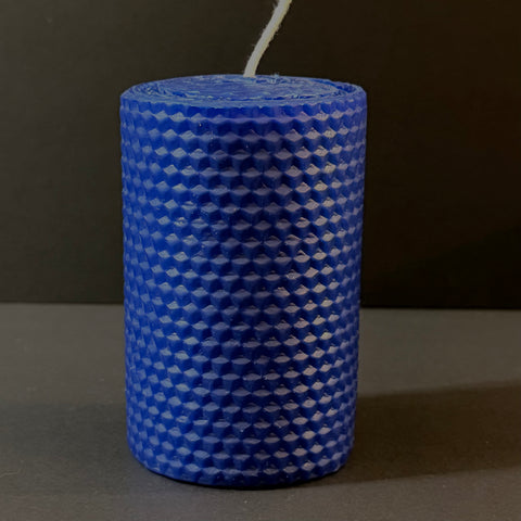 Our bright blue candle shines with a vivid sapphire hue, infusing your space with a bold, refreshing energy-perfect for bringing a dynamic, serene pop of color to any room.