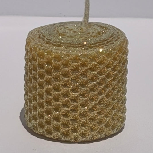 Our golden classic glitter shimmers with a radiant, sun kissed natural gold, wrapped in opalescent glitter and a gold undertone-infusing your space with a rich, luminous elegance that feels pure and radiant.