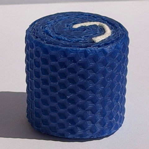 Our bright blue candle shines with a vivid sapphire hue, infusing your space with a bold, refreshing energy-perfect for bringing a dynamic, serene pop of color to any room.