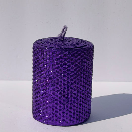 Our violet metallic glitter radiates a rich, deep violet, fully covered in a bold metallic glitter-infusing your space with a dramatic, royal shimmer that captivates the eye.