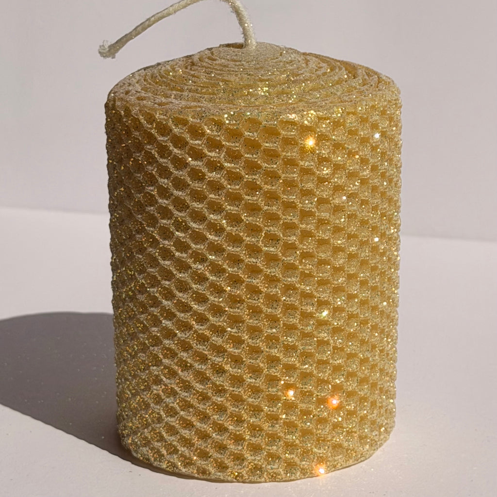 Our golden classic glitter shimmers with a radiant, sun kissed natural gold, wrapped in opalescent glitter and a gold undertone-infusing your space with a rich, luminous elegance that feels pure and radiant.