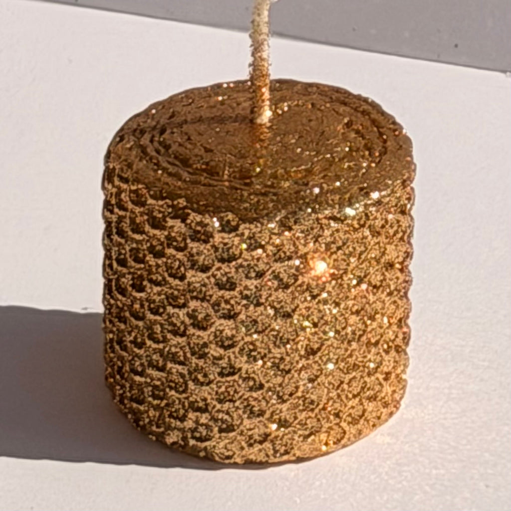 Our brass metallic glitter glows with a warm, antique brass hue, fully covered in a shimmering metallic finish-infusing your space with a classic, vintage sparkle that feels both rich and inviting.
