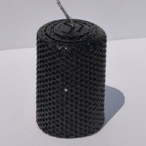 Our black metallic glitter exudes a sleek, bold elegance, fully coated in a dense metallic sparkle-infusing your space with a powerful, dramatic shimmer that feels timeless and intense.