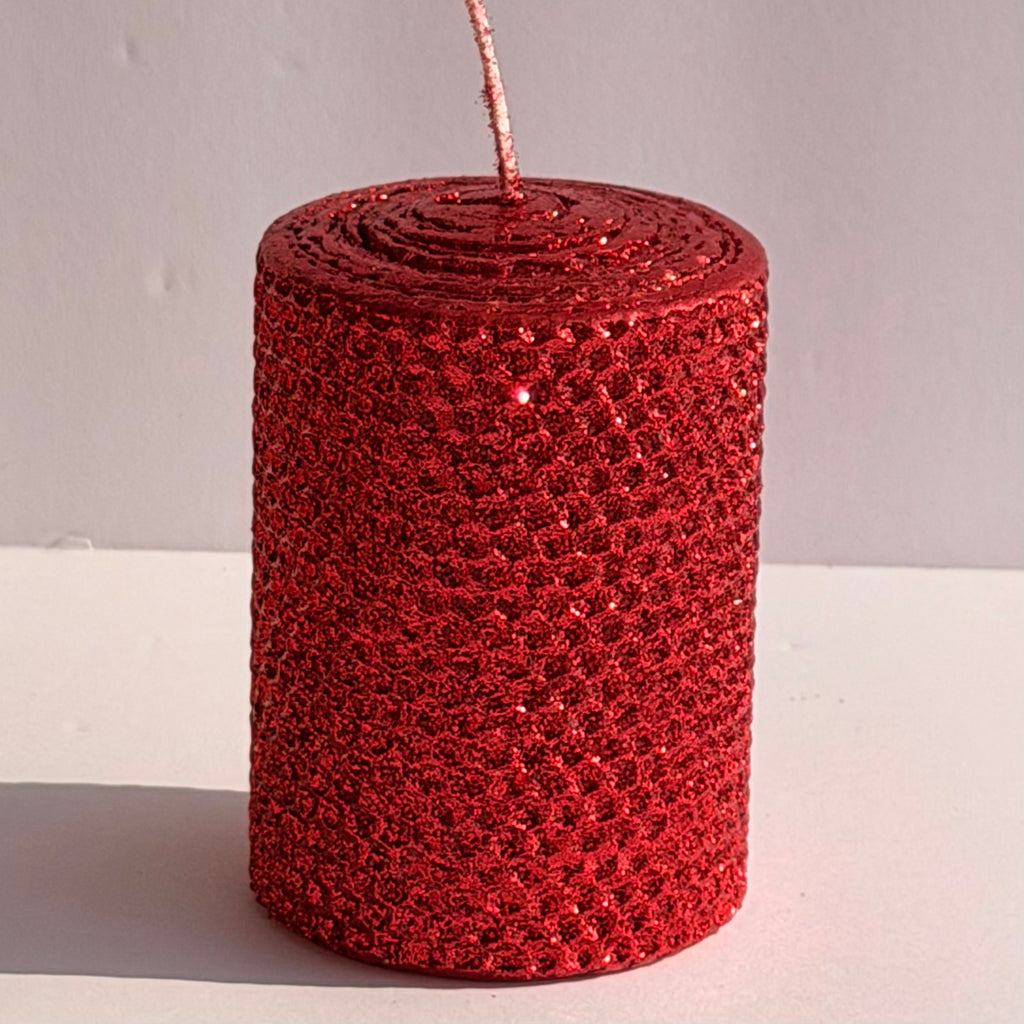Our ruby metallic glitter dazzles with a rich, scarlet glow, fully adorned in a sparkling metallic finish-evoking the iconic magic of Dorothy's ruby slippers, and infusing your space with a bold, enchanting sparkle that feels like a dream come to life.